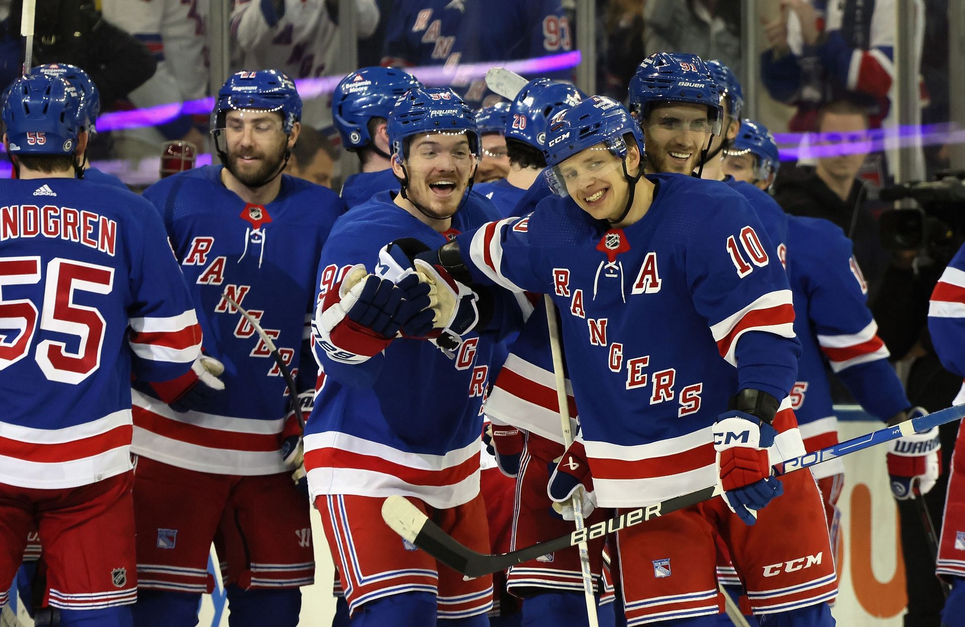 New York Islanders v New York Rangers