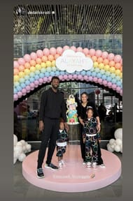 Andrew Wiggins poses with his family