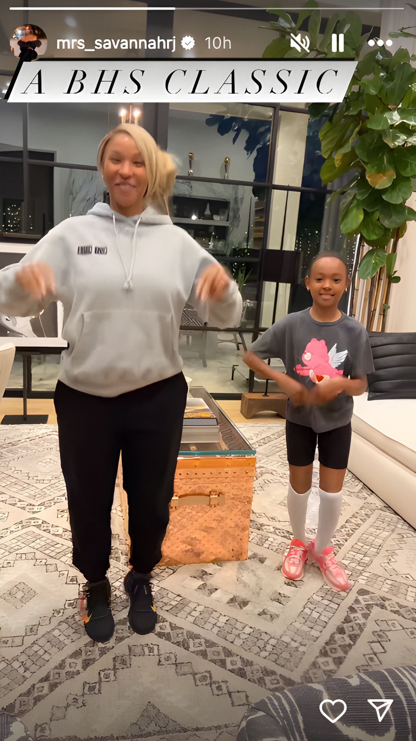 Savannah James and daughter Zhuri recreated the BHS famous cheer dance