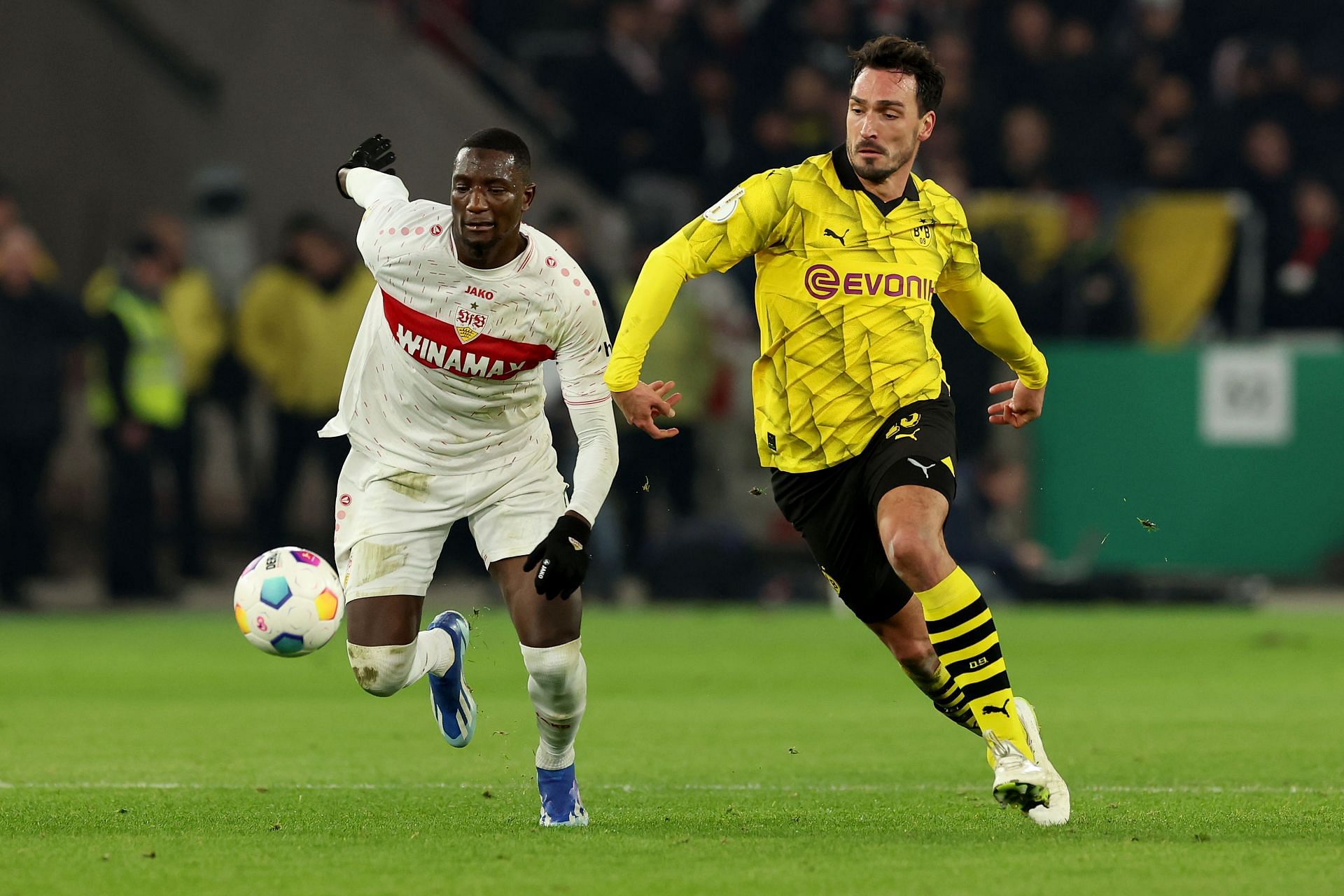 VfB Stuttgart v Borussia Dortmund - DFB Cup: Round of 16