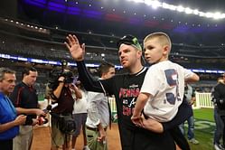 In Photos: Dodgers star Freddie Freeman rocks casual chic look in off-white shacket & blue denim