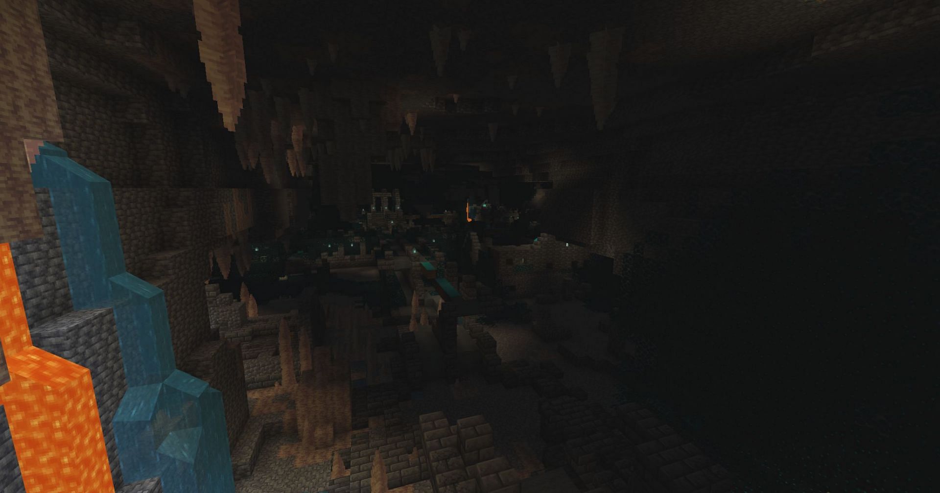 Ancient cities are always worth looting (Image via Mojang)