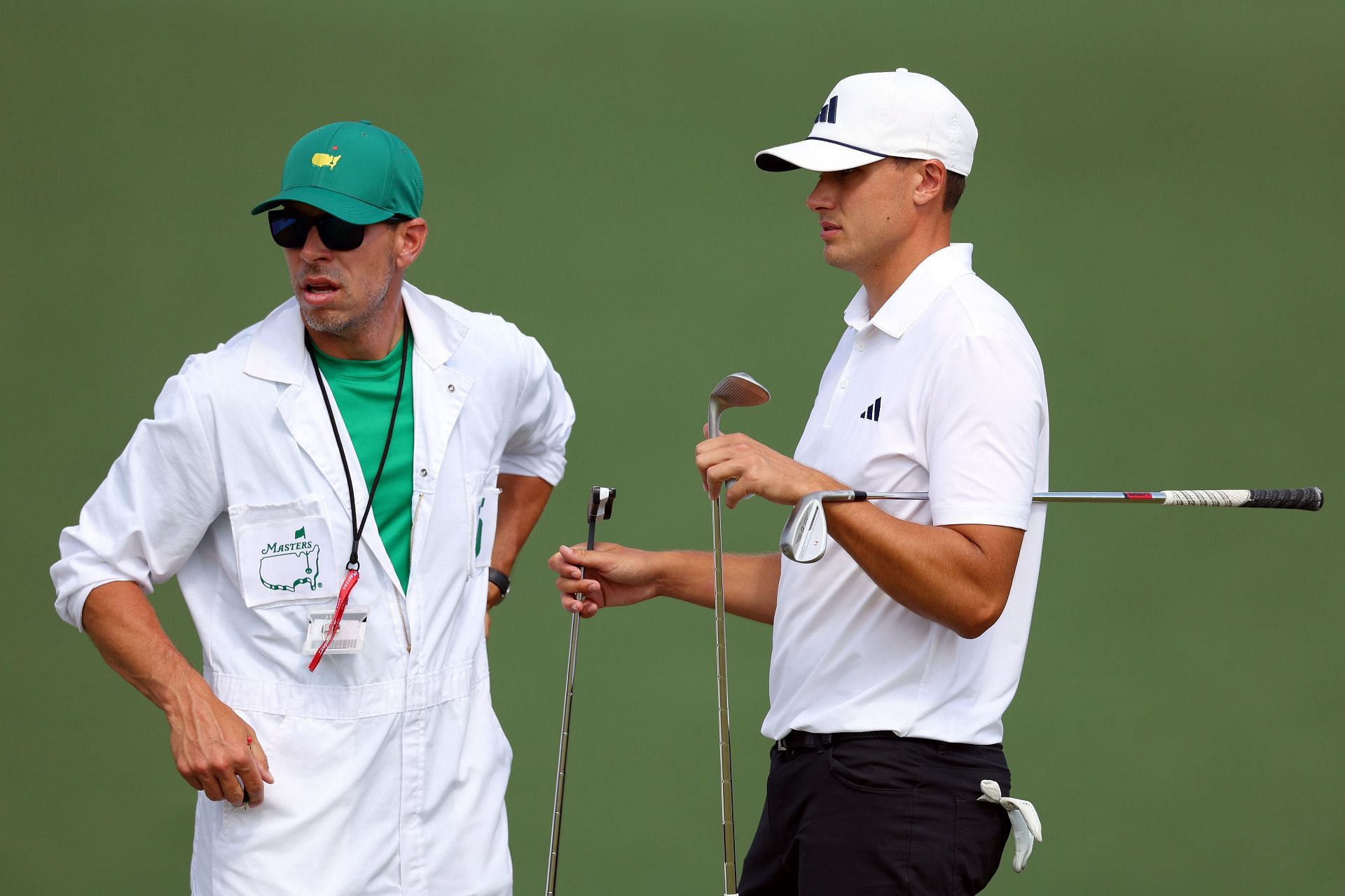 Ludvig Aberg and Joe Skovron (Image via Getty).