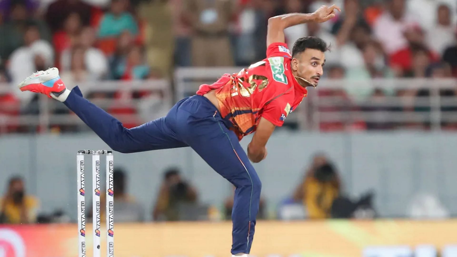 Harshal Patel in action (Credits: IPL)