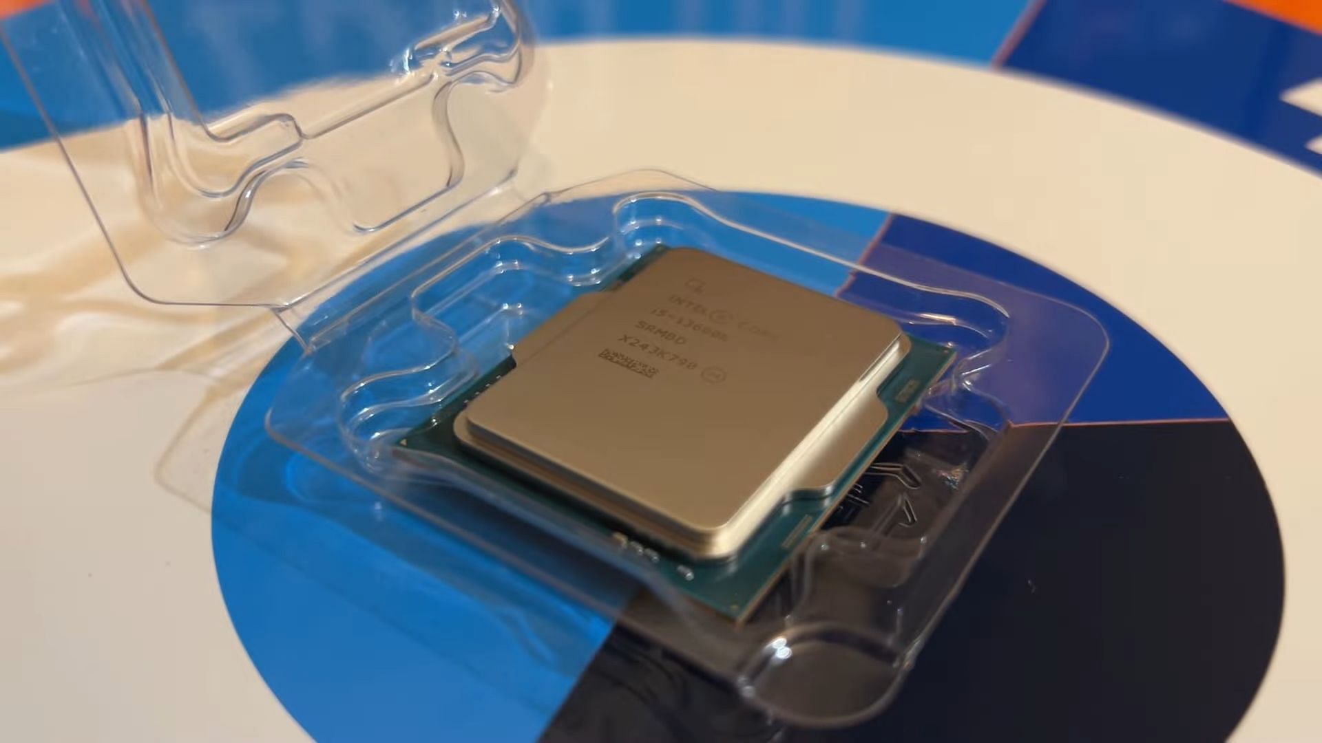 The Intel Core i5-13600K in its box (Image via Proceu Tech/YouTube)