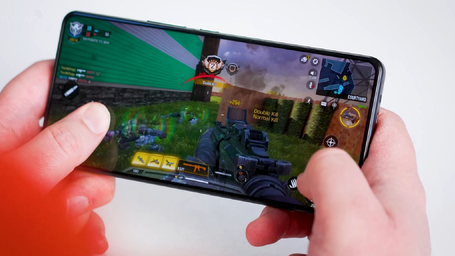 A game running on ROG Phone 8 with AMOLED display (Image via The Tech Chap/YouTube)