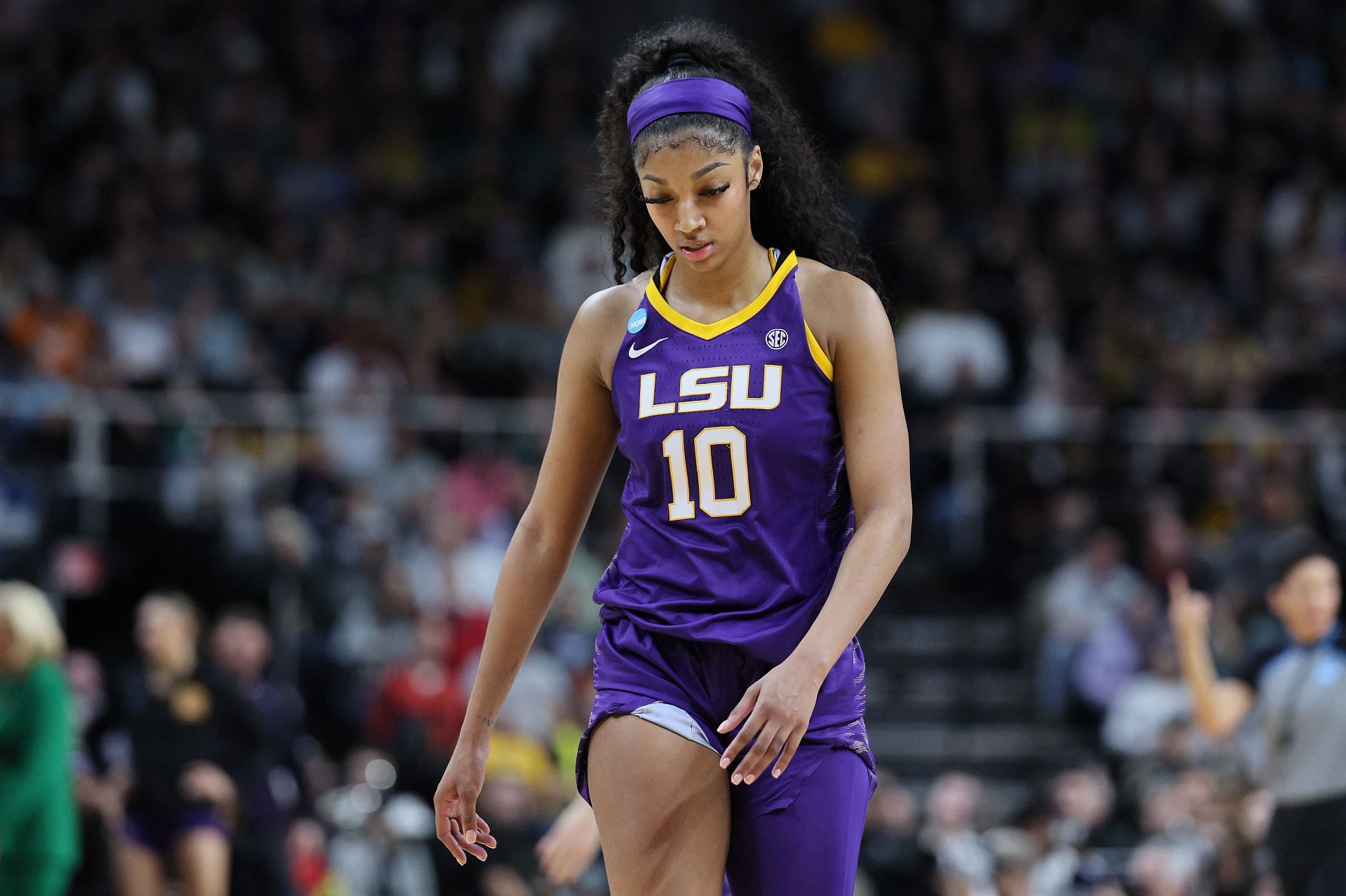 Why was Angel Reese crying? Looking at LSU star's emotional breakdown ...