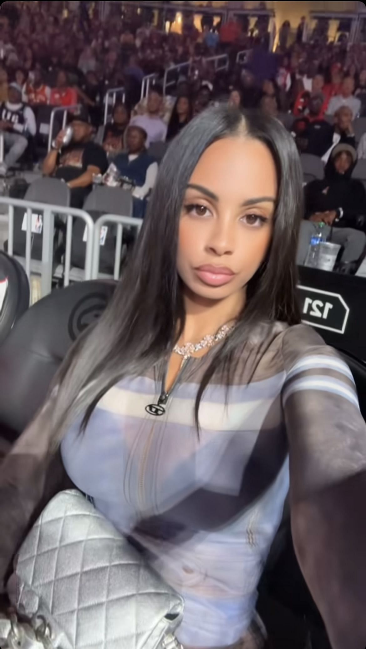 LaMelo Ball&#039;s girlfriend Ana Montana showing off courtside with her Chanel bag