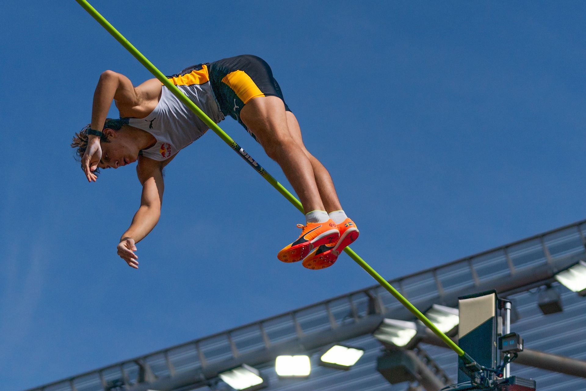 Mondo Duplantis of Sweden competes in the Men&#039;s Pole Vault during the 2023 Prefontaine Classic and Wanda Diamond League Final. (Photo by Ali Gradischer/Getty Images)