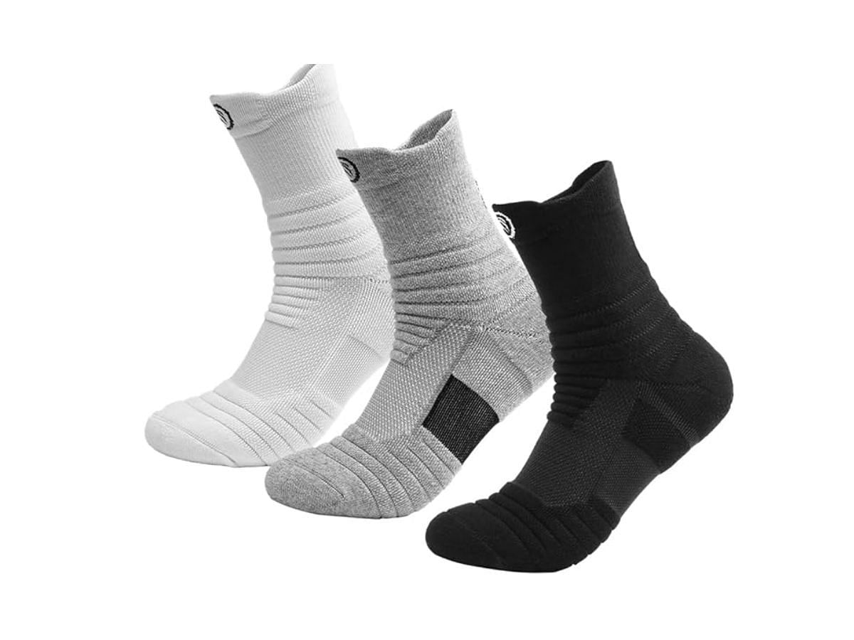 Extra pair of basketball socks (Image via Amazon)