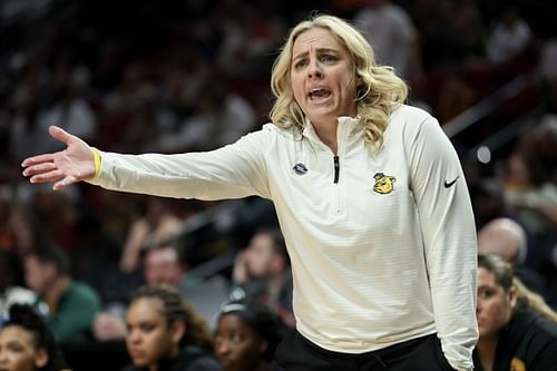 Nicki Collen is doing a good job as Kim Mulkey's successor at Baylor