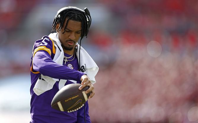 2024 NFL Draft: 3 pros and cons of Vikings trading up for Jayden Daniels