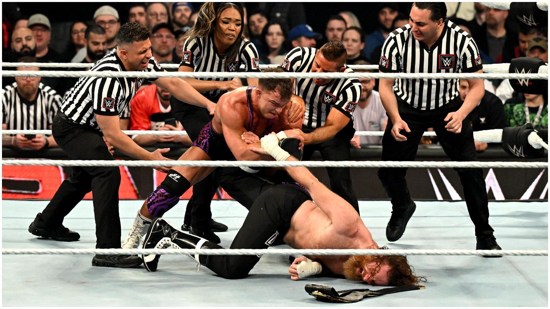 Sami Zayn defeated Chad Gable on WWE RAW.