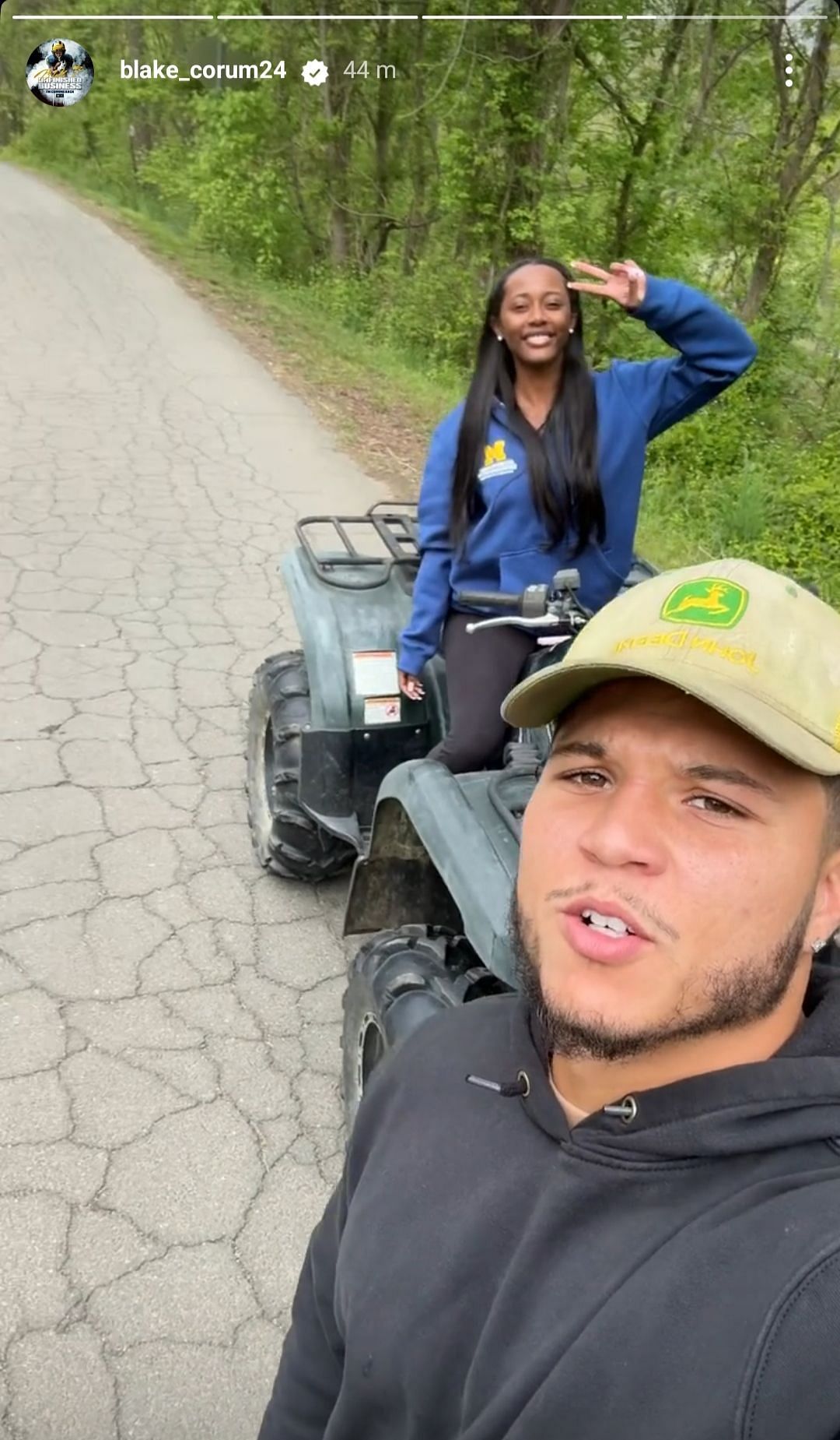 PHOTO: Michigan's Blake Corum takes on thrilling adventure with GF ...