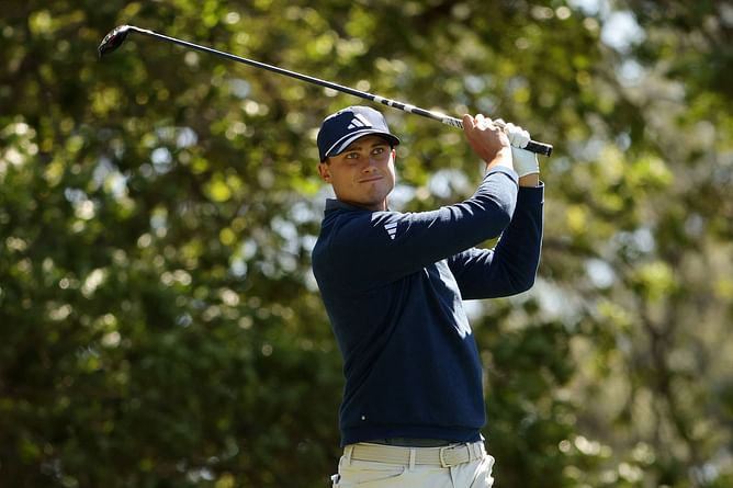 WATCH: Ludvig Aberg scores a birdie on hole #9, gets to even par at Masters round 2