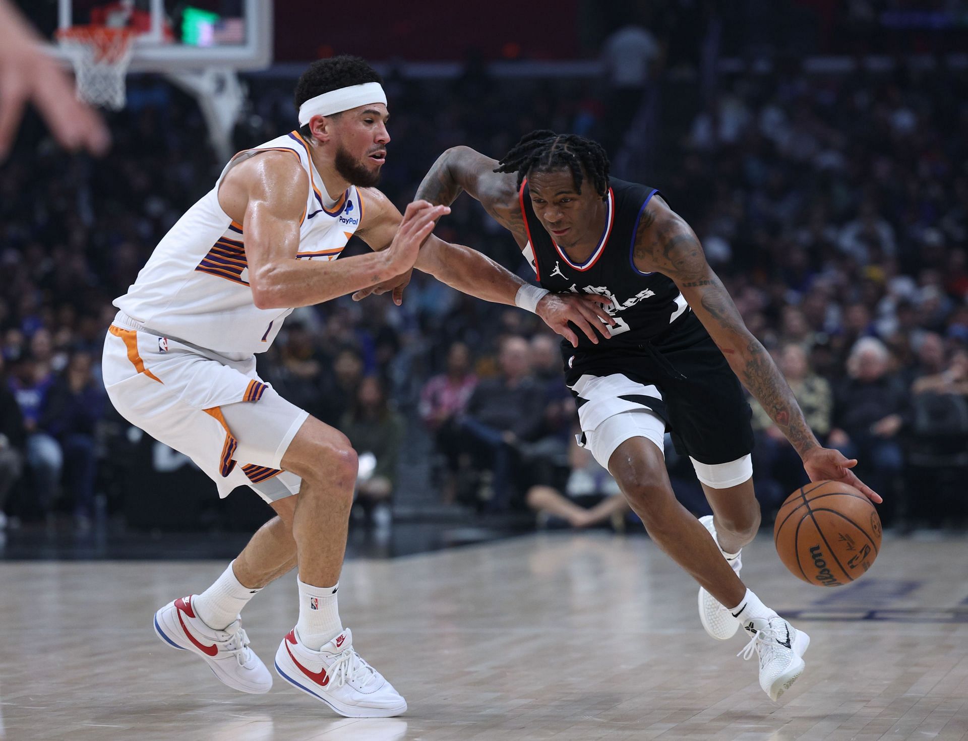 Phoenix Suns v Los Angeles Clippers