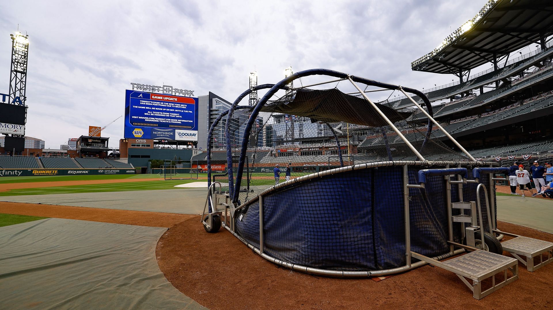 The Braves and Mets lost one game to weather last night