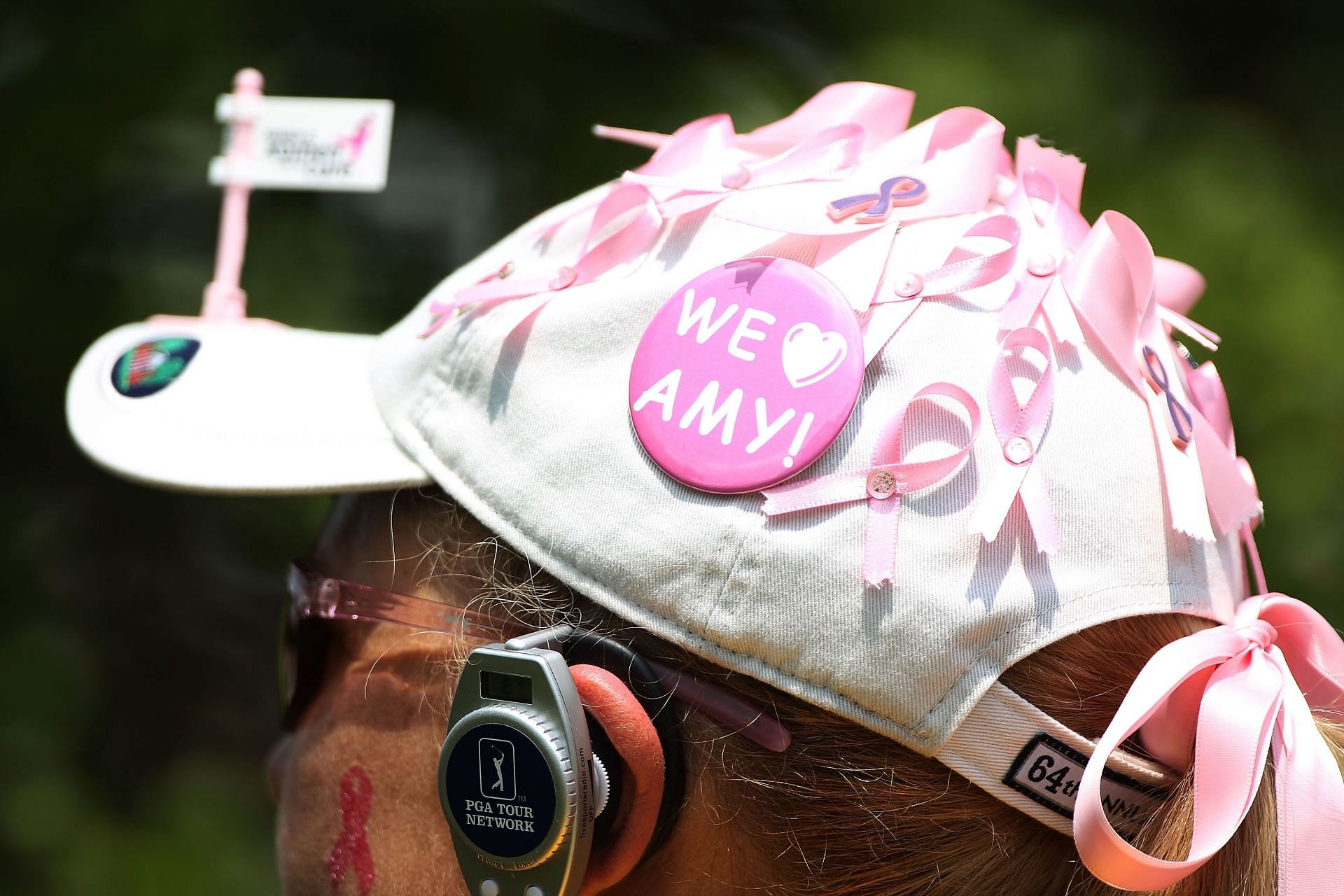 Fan supporting Amy Mickelson, Crowne Plaza Invitational 2010 (Image via Getty)