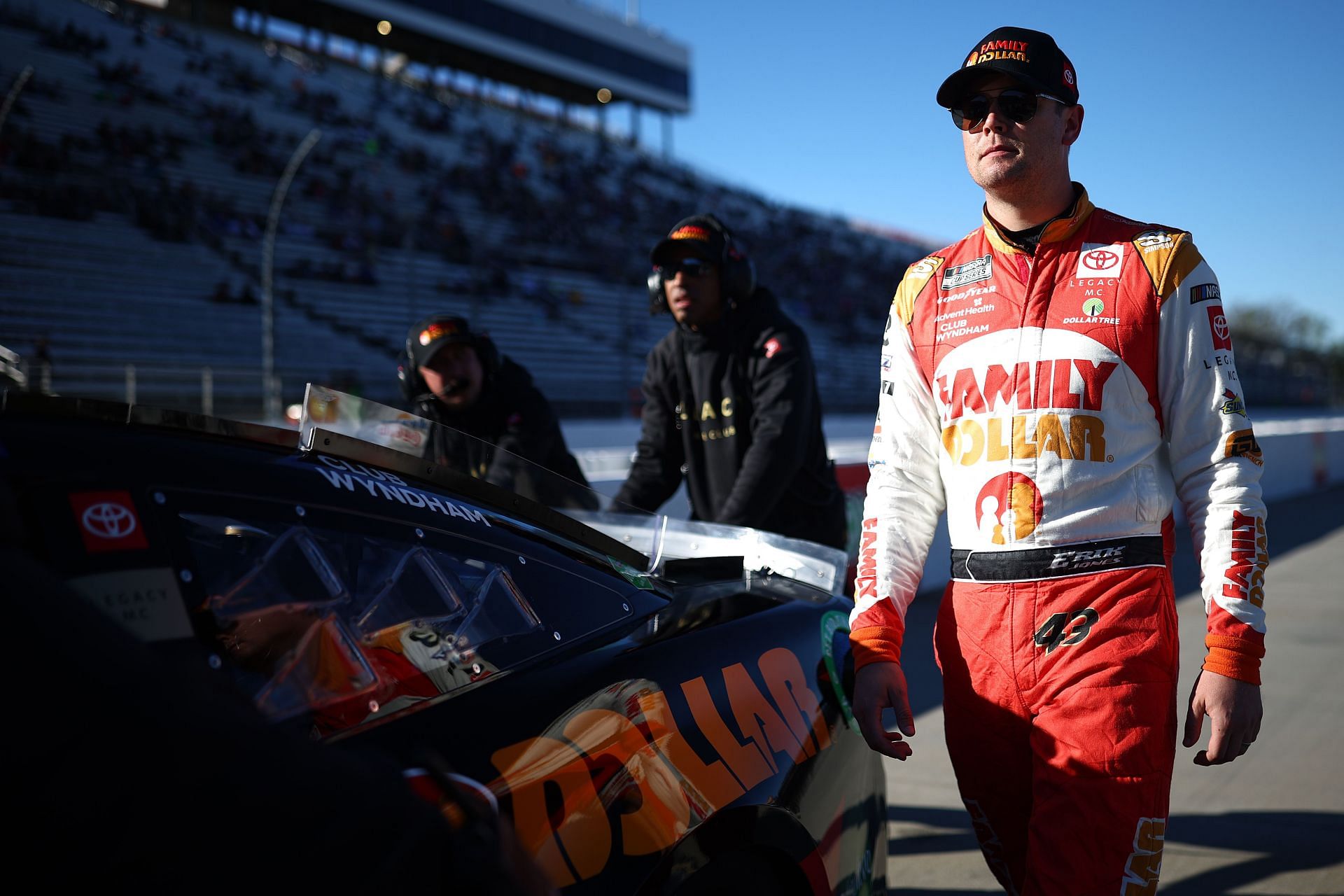 NASCAR Cup Series Cook Out 400 - Qualifying