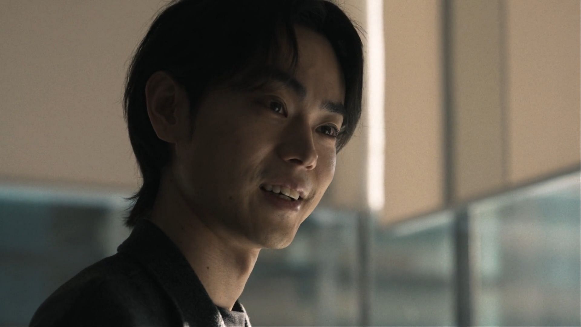 Shinichi Izumi, as seen in Parasyte: The Grey episode 6 (Image via Netflix)
