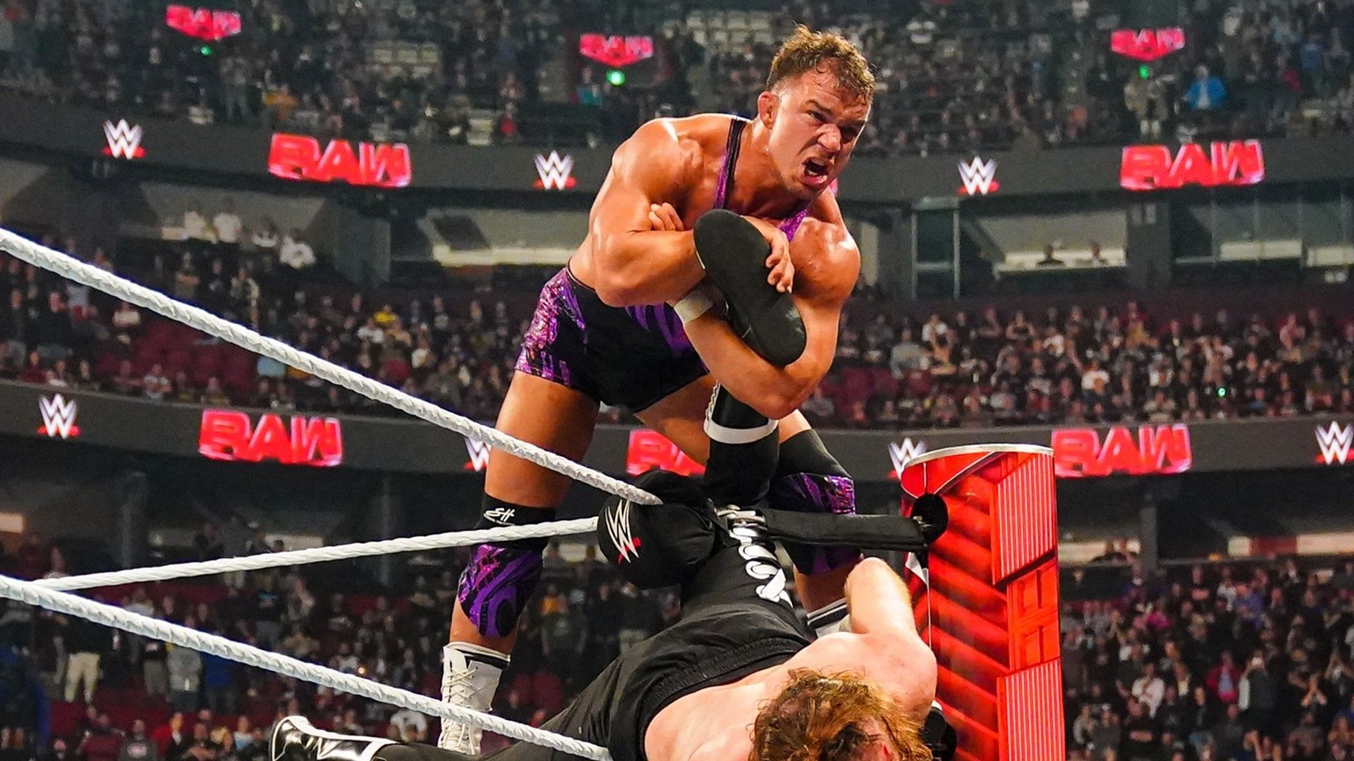 Chad Gable snaps on Sami Zayn to end WWE RAW