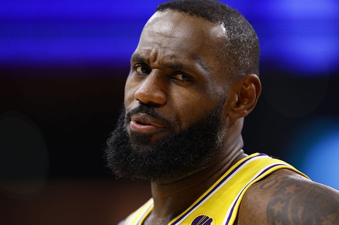 "Doesn't matter what you do in 47 & half minutes": LeBron James lays down the law for Lakers to find clutch gene vs. Nuggets