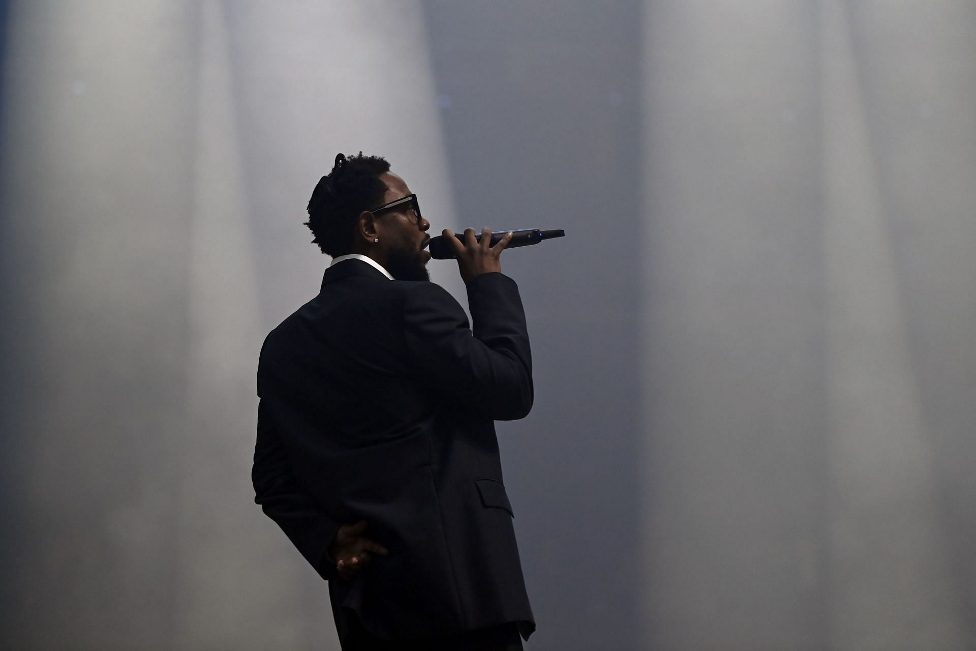 Rumors of Kendrick Lamar releasing a new album found to be false (Image via Daniel Boczarski/Getty Images)