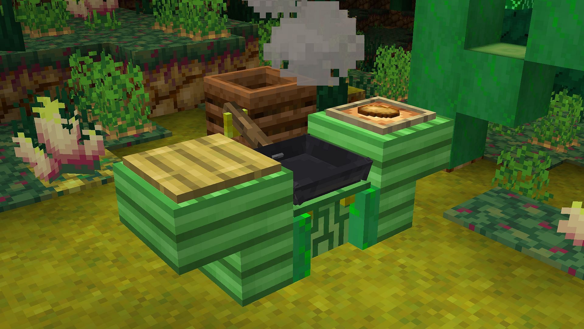 How to use frying table in Minecraft Poisonous Potato update