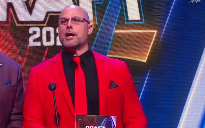 6'7" superstar gets drafted to RAW after the show goes off the air; Gets a huge pop