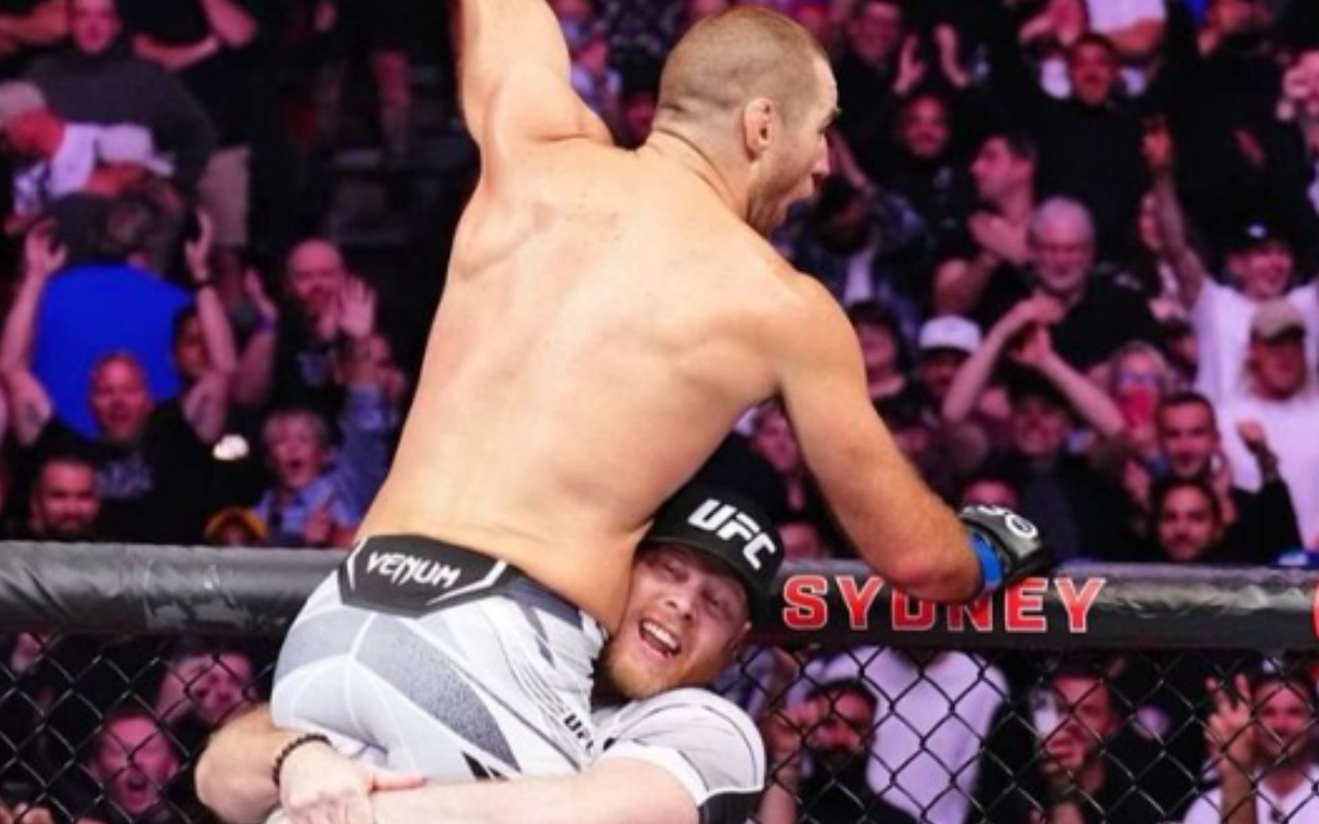 Eric Nicksick led Sean Strickland to a title win last year. [Image via @Eric_xcmma on Instagram]