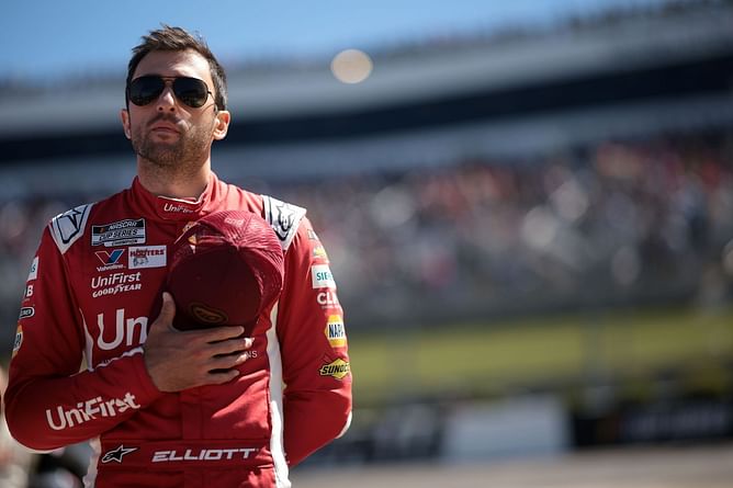 "A double-edged sword" - Chase Elliott shares what it’s like to be in a high-pressure situation in a NASCAR race