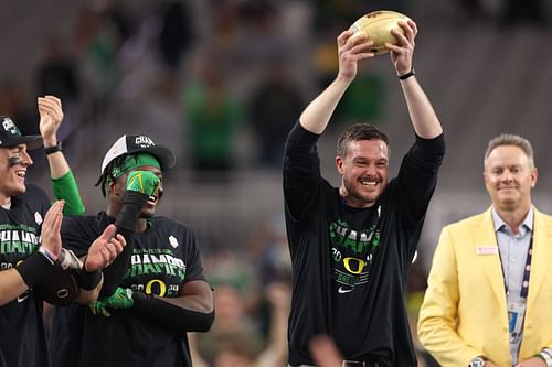 Coach Dan Lanning of the Oregon Ducks in the Fiesta Bowl. (Photo by Christian Petersen/Getty Images)