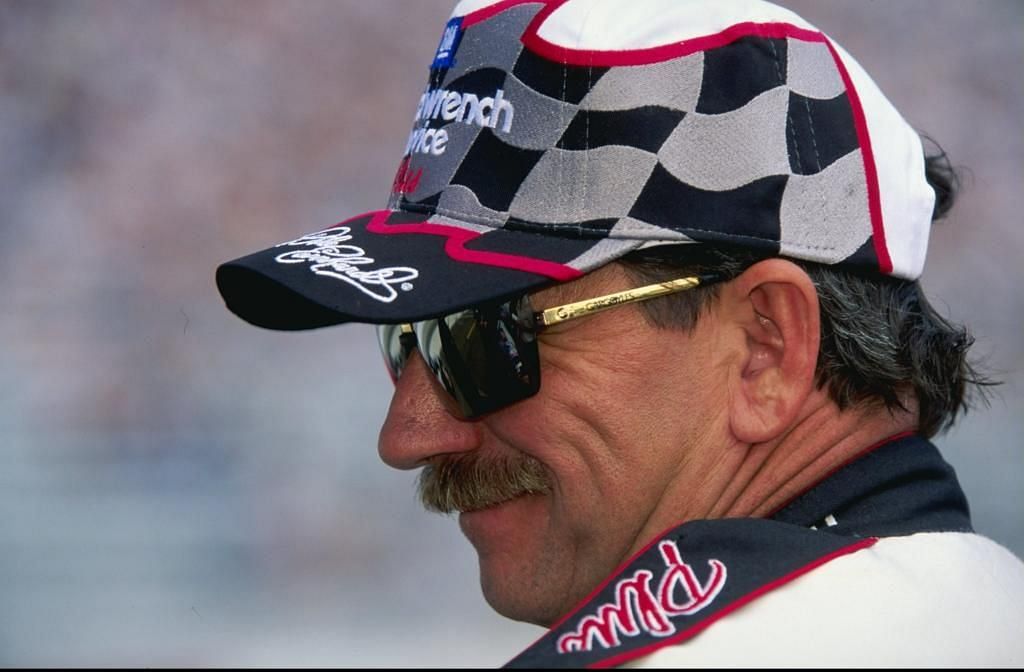 Dale Earnhardt struggled transitioning to radial tires (Image from X)