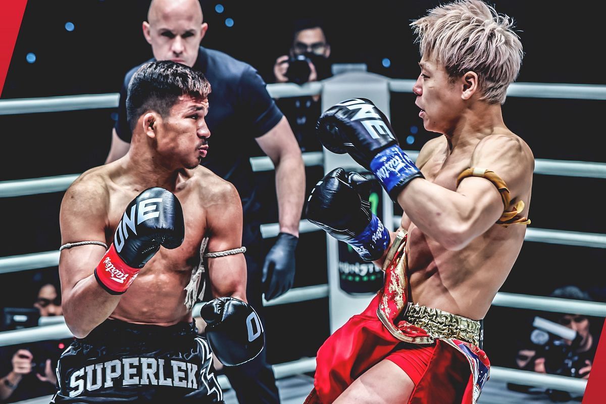Superlek (left) preparing to fire a big punch against Takeru (right) [Photo via: ONE Championship]