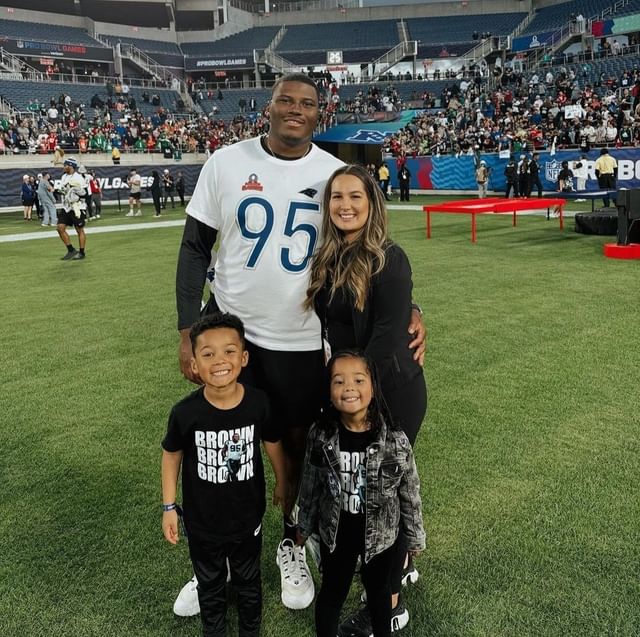 Who is Derrick Brown's wife, Tayla Main? All about Panthers DT's married  life
