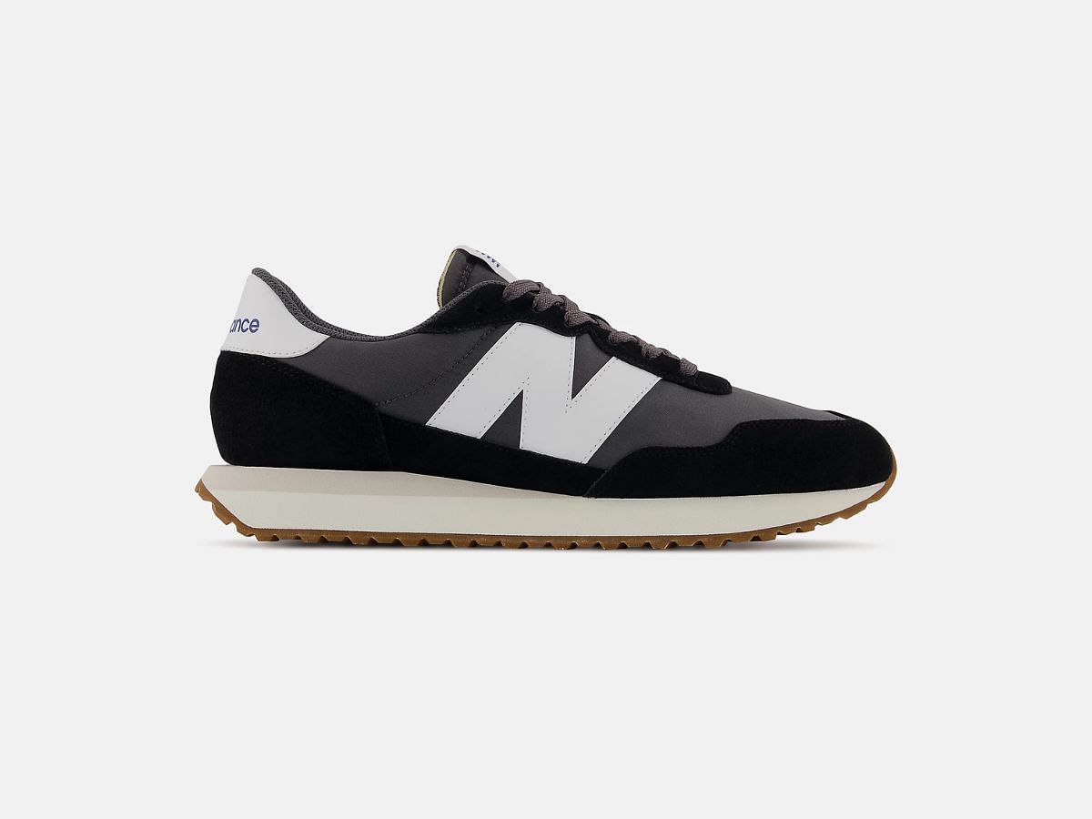 Unisex 237V1 Shoes (Image via New Balance)