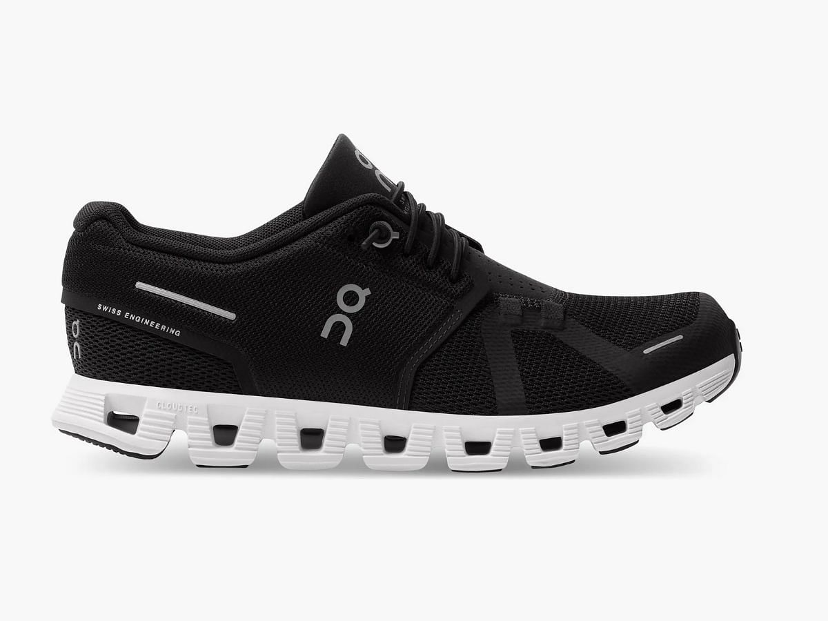 The On Cloud 5 Running Shoes (Image via Nordstrom)