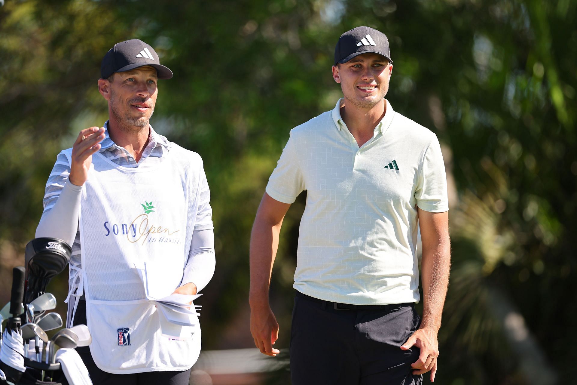 Who is Ludvig Åberg's caddie?