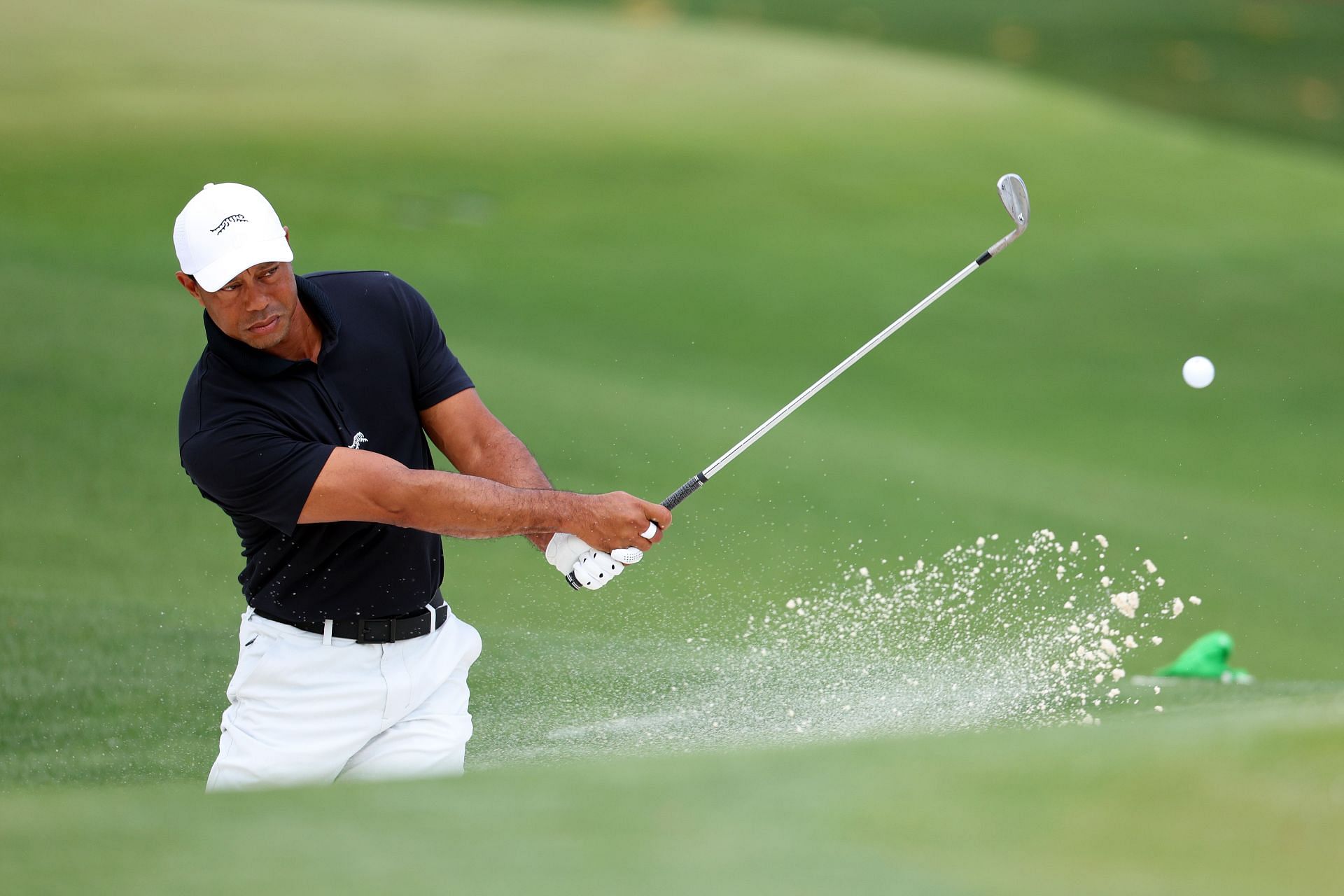 Tiger Woods will have to contend with the poor weather again