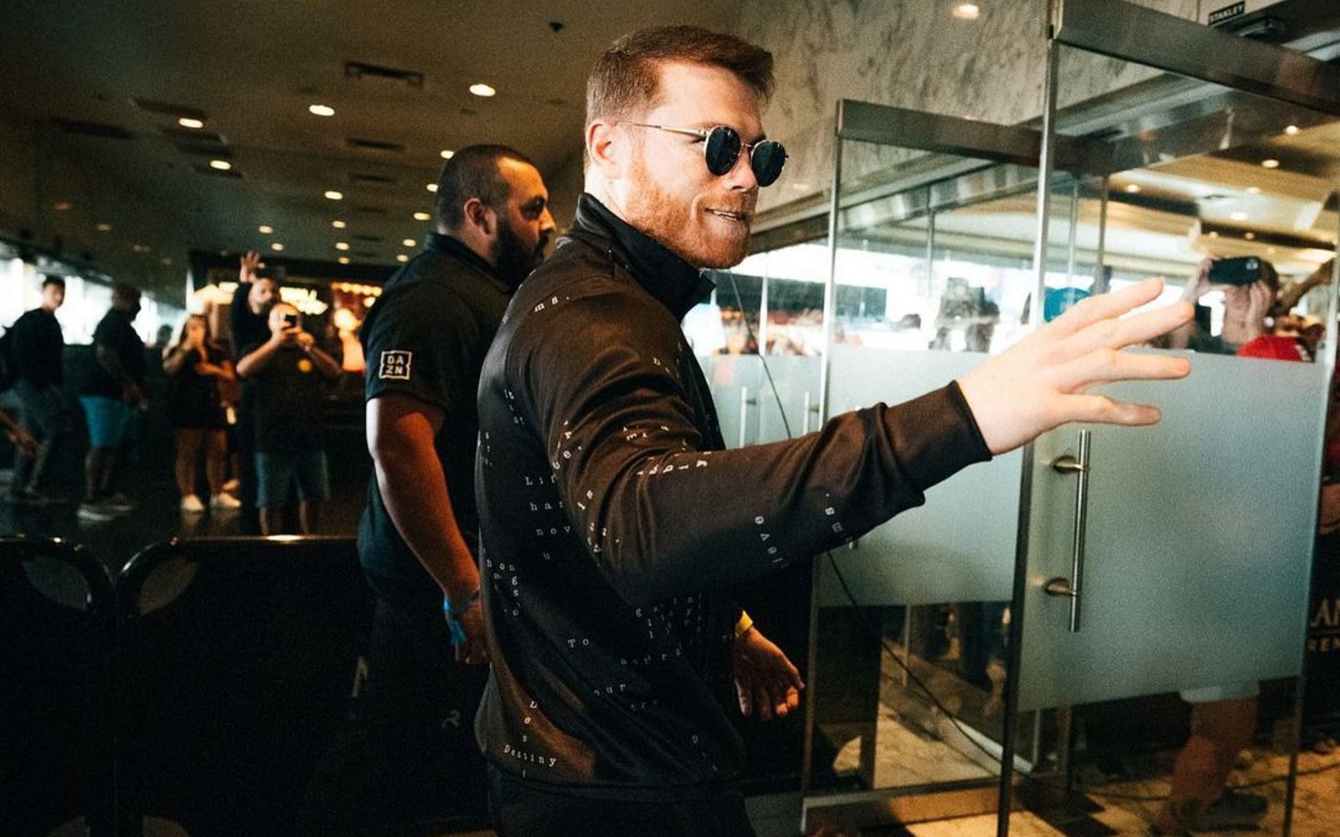 How much does Canelo Alvarez earn annually?