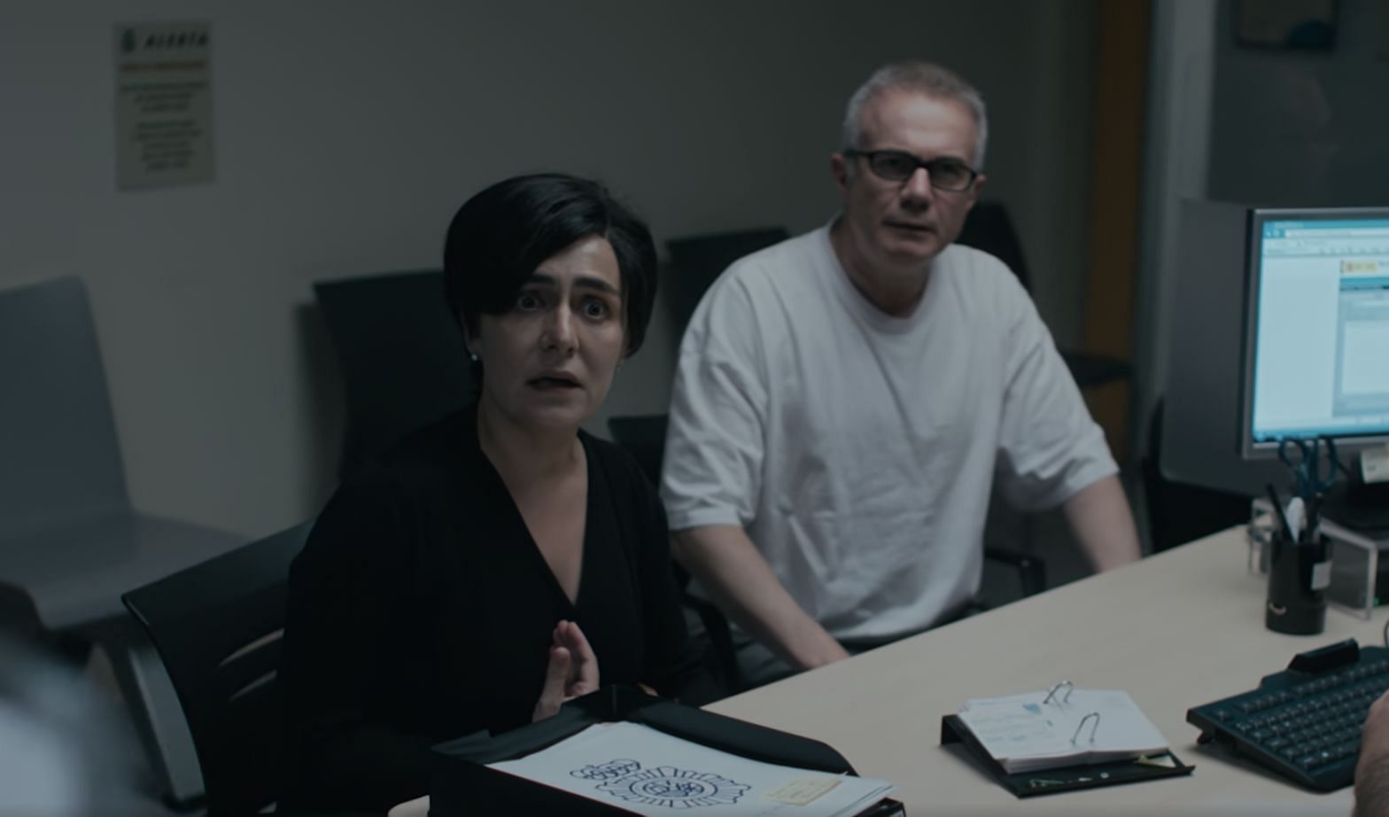 Candela Pe&ntilde;a as Rosario Porto and Trist&aacute;n Ulloa as Alfonso Basterra (Image via Netflix/Youtube)