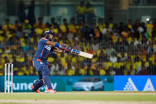 Nicholas Pooran smashed 34 runs off 15 balls. [P/C: iplt20.com]