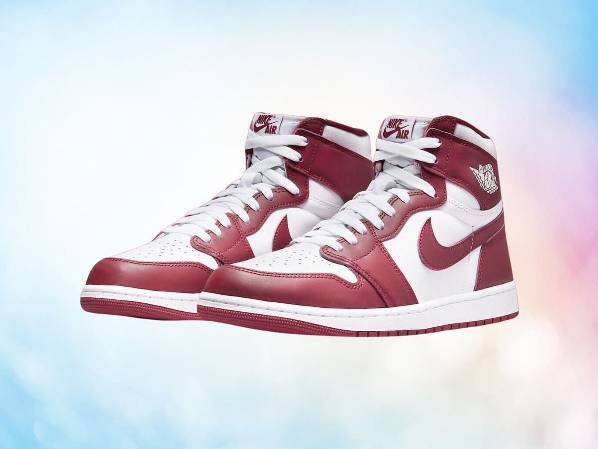 Air Jordan 1 High OG &quot;Team Red&quot; (Image via Sneaker Bar Detroit)
