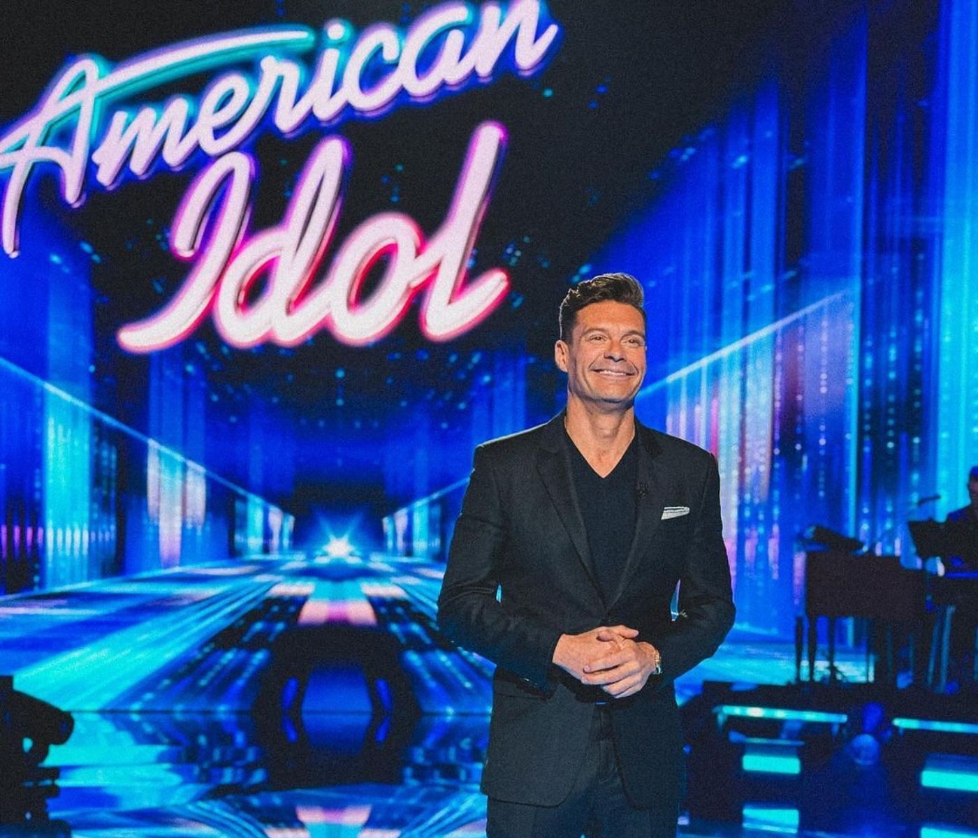American Idol season 22 with host Ryan Seacrest (Image via Instagram/@americanidol) 