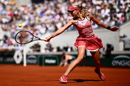 Mirra Andreeva in action at the 2023 French Open