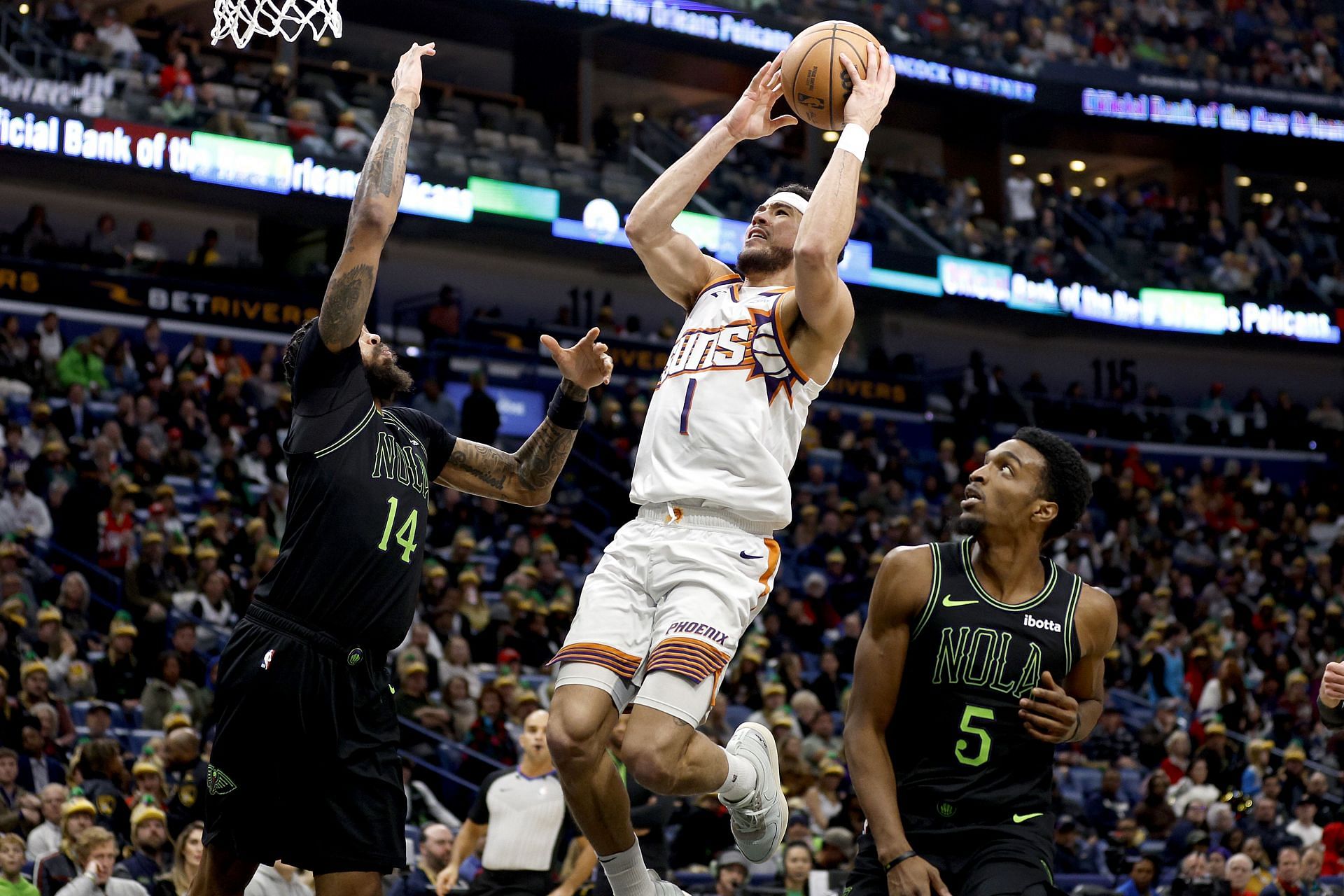 Phoenix Suns v New Orleans Pelicans