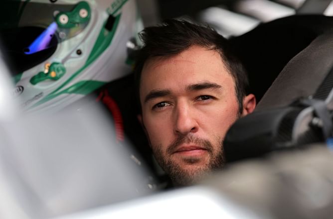 Chase Elliott vows to "Keep Scratching" for first NASCAR Cup win of the season after near miss to William Byron at Martinsville