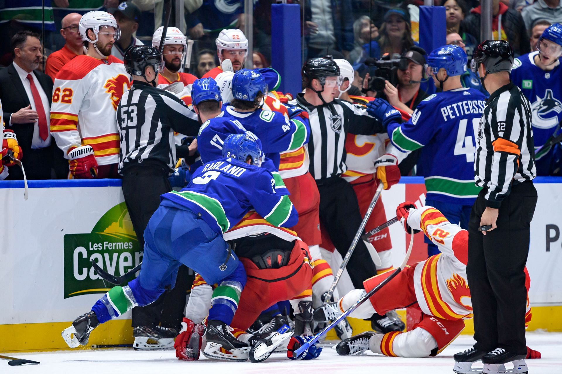 Calgary Flames v Vancouver Canucks