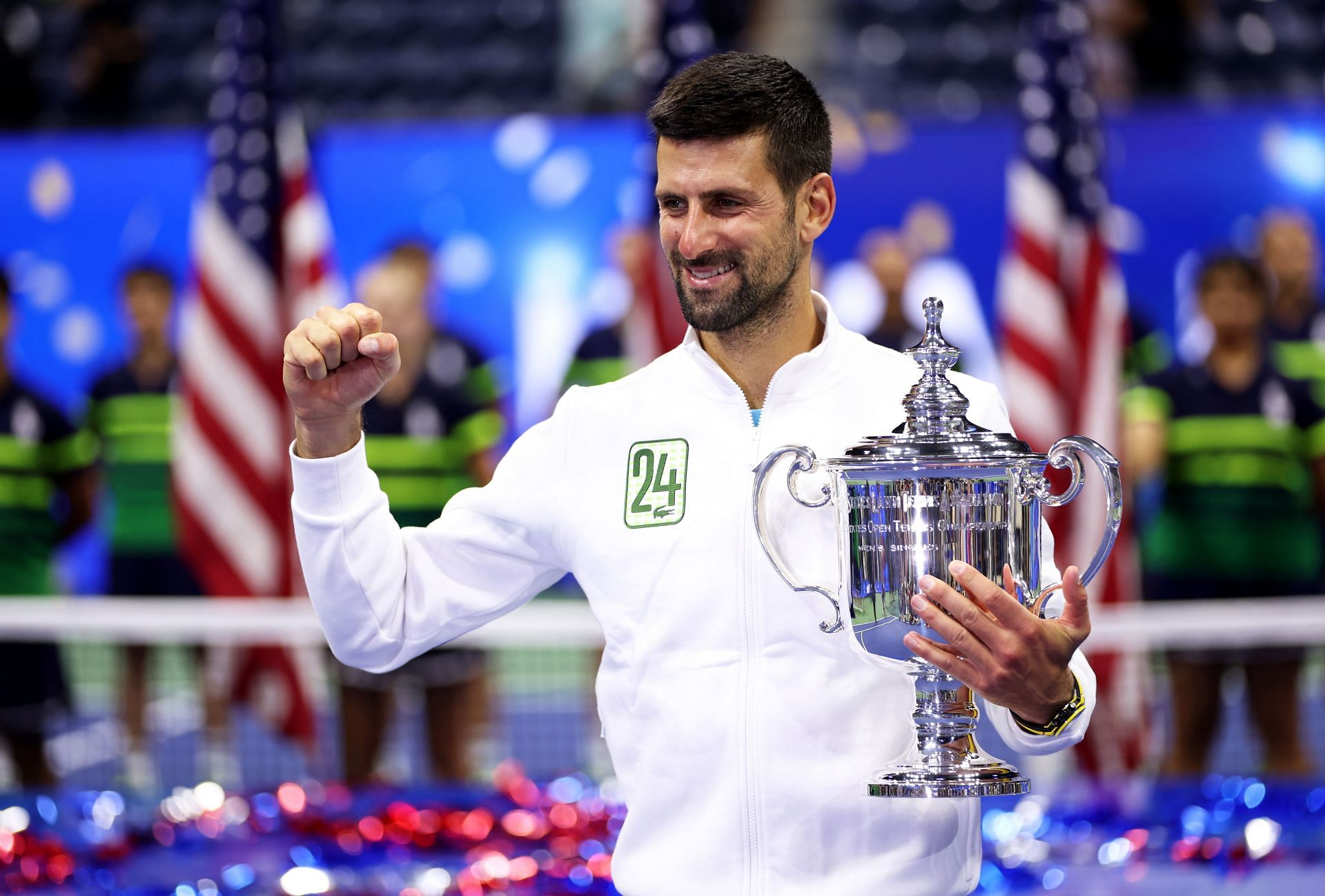 The Serb poses with the 2023 US Open trophy