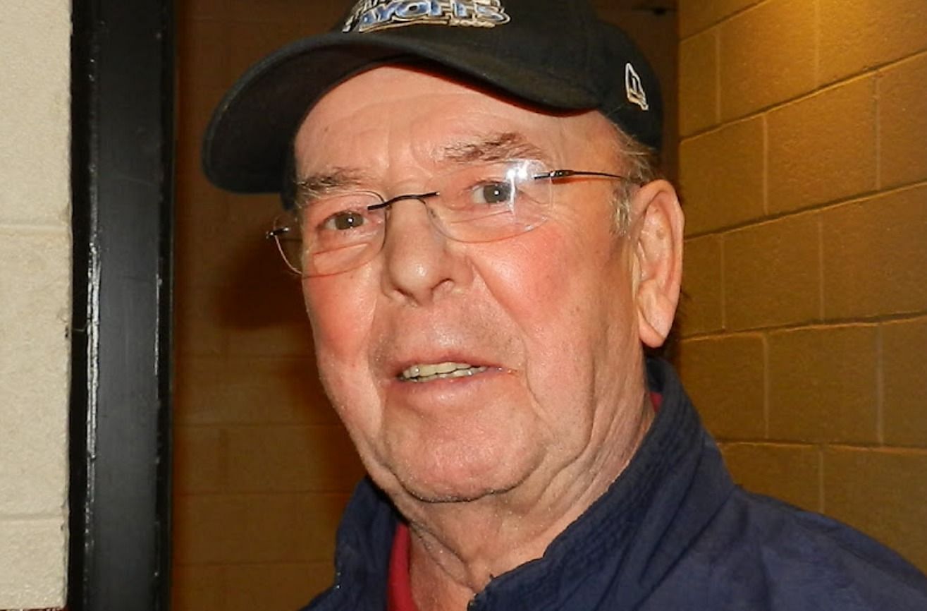 Toronto Maple Leafs coach Sheldon Keefe pays tribute to hockey icon Bob Cole